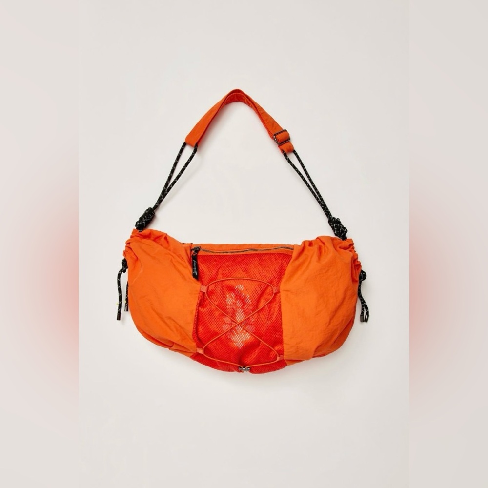 Free People🍊Happy Landing Sling Bag New With Tags 💎